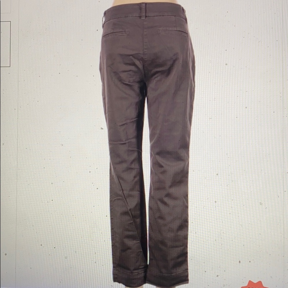 🌸Awesome JCrew Kahkis size 6. Gray - Picture 2 of 6